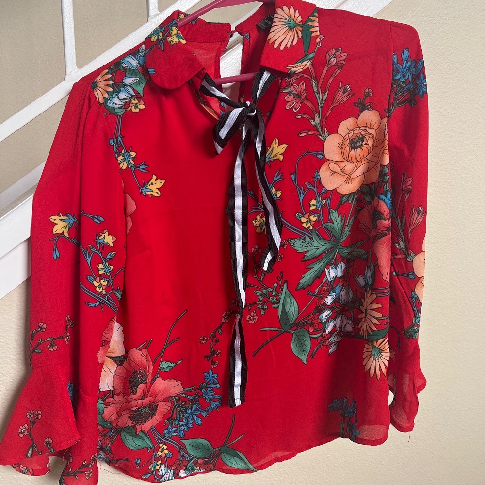 Red floral Top